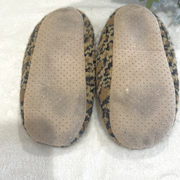 Fleece Lined Knit Leopard Print Slippers Women’s Size 10 GUC - Picture 5 of 7